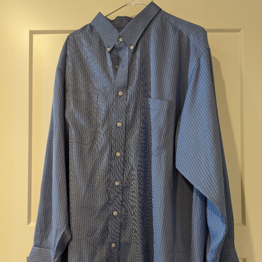 Men's button shirt